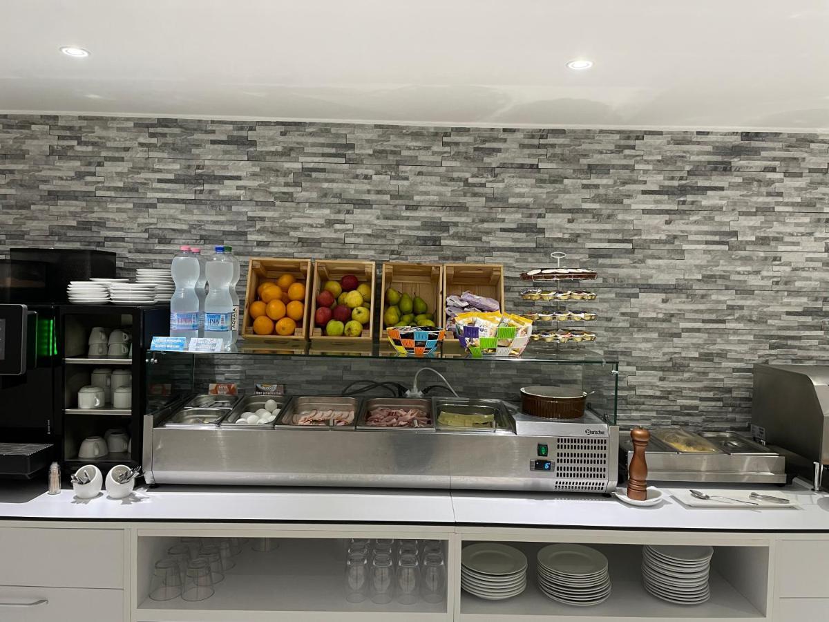 בלינצונה Hotel Gamper מראה חיצוני תמונה